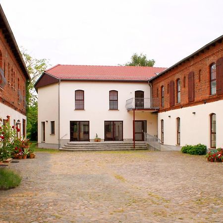 Landhaus Heinrichshof Hotel Jüterbog Екстериор снимка