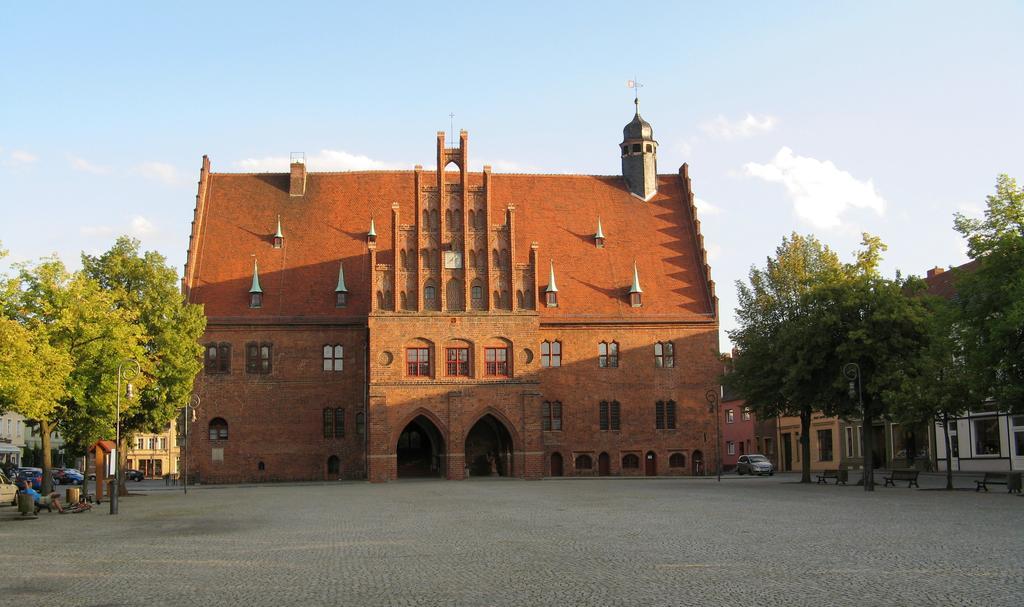 Landhaus Heinrichshof Hotel Jüterbog Екстериор снимка